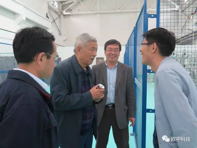 中国工程院院士何季麟教授莅临西安欧中材料科技有限公司考察指导